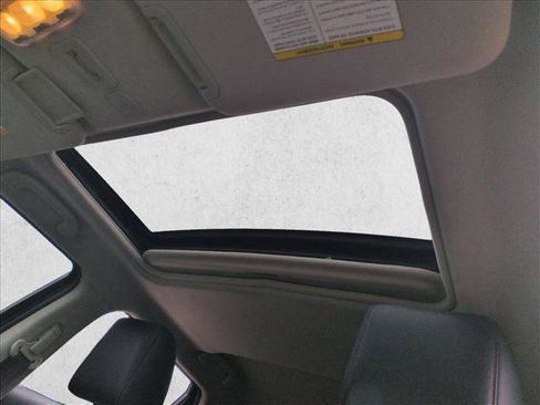 Used 2014 Nissan Juke SL image 14