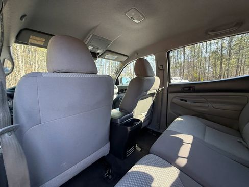 Used 2012 Toyota Tacoma PreRunner w/ Convenience Pkg RWD image 15
