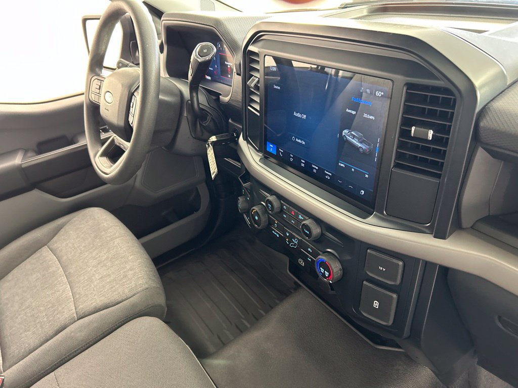 Used 2025 Ford F150 XL w/ Equipment Group 103A High AWD/4WD image 19