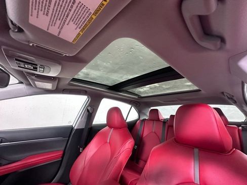 Used 2022 Toyota Camry XSE image 21