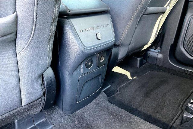 Used 2025 Ford Explorer Active RWD image 24