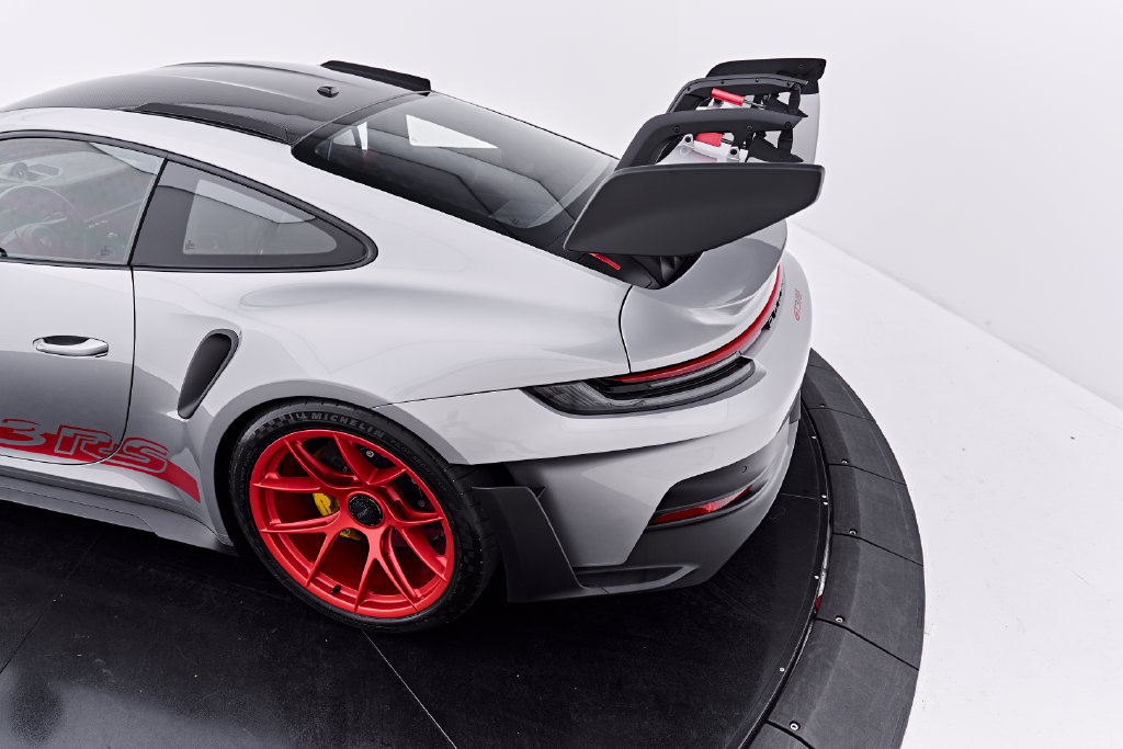 Used 2024 Porsche 911 GT3 RS RWD image 34