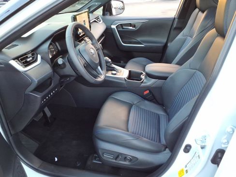 Certified 2025 Toyota RAV4 XSE w/ Advanced Technology Package AWD/4WD image 15