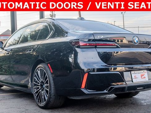 Used 2024 BMW i7 eDrive50 w/ M Sport Package image 25