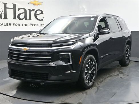 New 2026 Chevrolet Traverse LT image 13