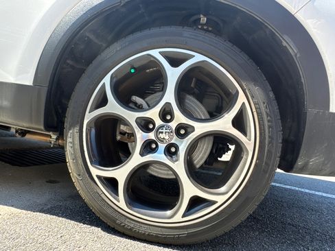 Used 2024 Alfa Romeo Tonale Sprint image 23