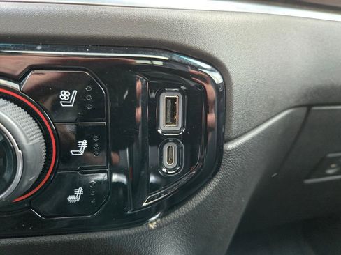 Used 2022 Chevrolet Silverado 1500 High Country w/ Max Trailering Package image 34