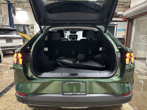 Used 2025 Ford Mustang Mach-E Premium image 21