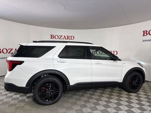 New 2026 Ford Explorer ST-Line w/ ST-Line Street Pack image 8