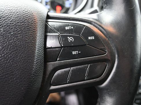 Used 2019 Jeep Cherokee Trailhawk w/ Cold Weather Group image 23