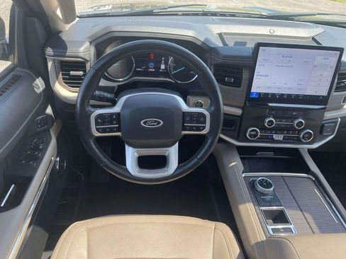 Used 2024 Ford Expedition Max Limited RWD image 11