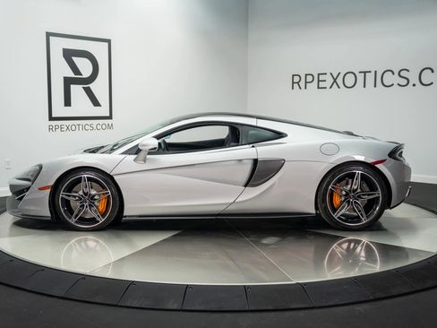 Used 2017 McLaren 570S image 7