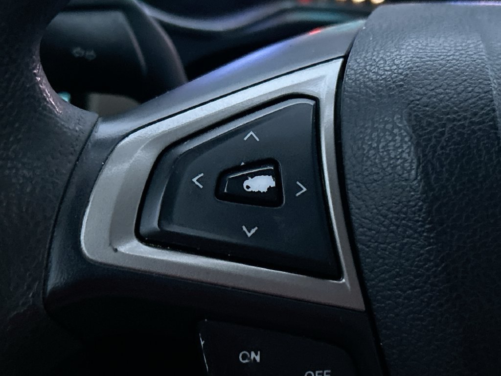 Used 2013 Ford Fusion SE FWD image 15