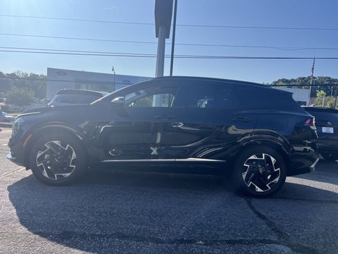 Certified 2024 Kia Sportage SX FWD image 13