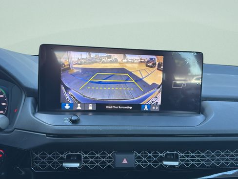 Used 2025 Honda Accord Sport image 32