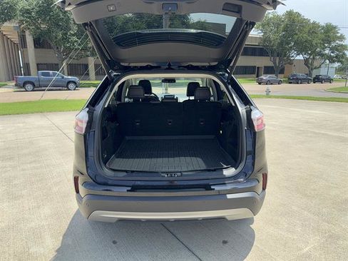Used 2023 Ford Edge SEL w/ Convenience Package AWD/4WD image 6