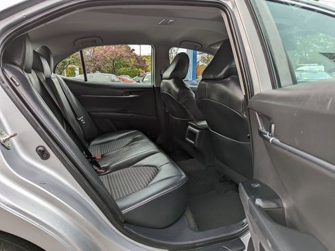 Used 2020 Toyota Camry SE image 33
