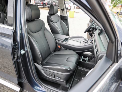 Used 2025 Hyundai Palisade SEL FWD image 37
