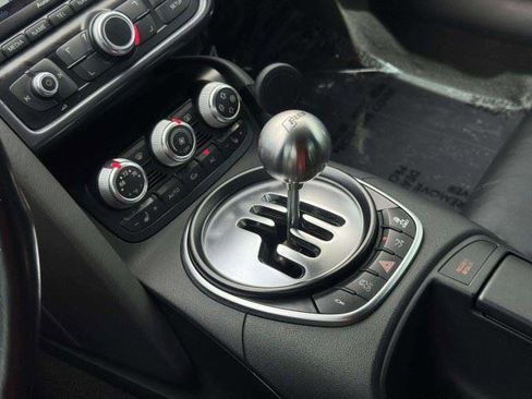 Used 2011 Audi R8 V8 AWD/4WD image 41