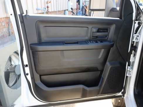 Used 2025 RAM 2500 Tradesman image 9