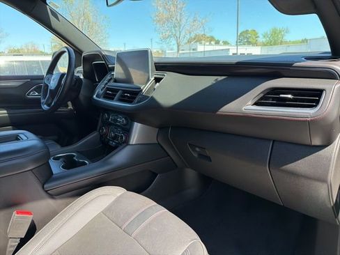 Used 2023 Chevrolet Suburban RST w/ Sport Performance Package image 35