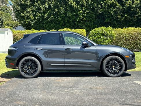 New 2026 Porsche Macan GTS AWD/4WD image 9