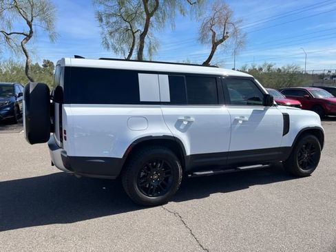 Used 2025 Land Rover Defender 130 S image 5