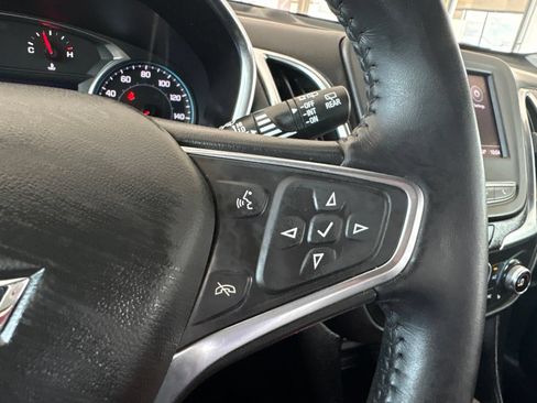 Used 2022 Chevrolet Equinox LT FWD image 27