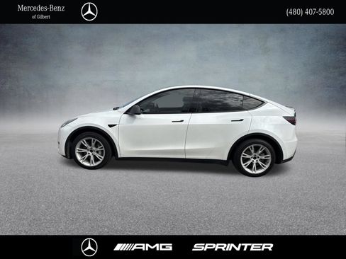 Used 2021 Tesla Model Y Long Range AWD/4WD image 3