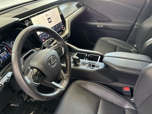 Certified 2026 Lexus TX 350 AWD w/ Technology Package image 11