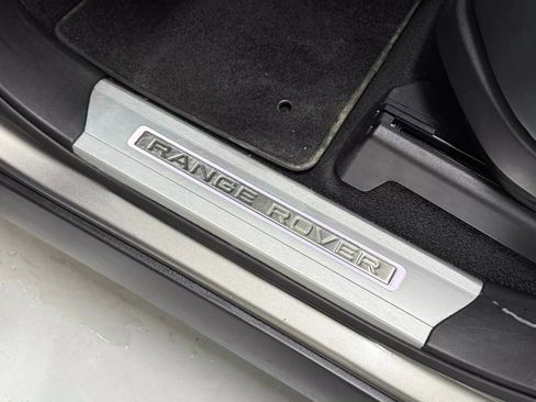 Used 2018 Land Rover Range Rover Supercharged image 19