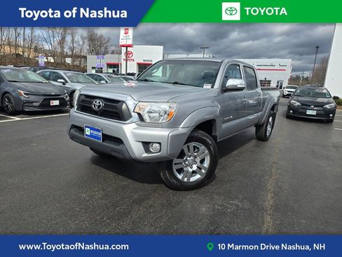 Used 2015 Toyota Tacoma 4x4 Double Cab w/ Limited Package image 1