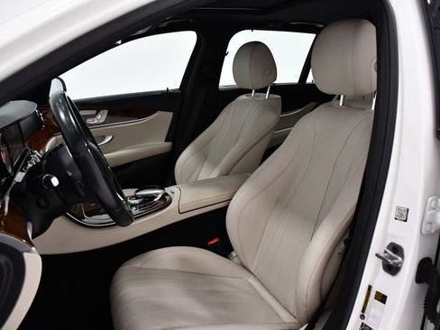 Certified 2019 Mercedes-Benz E 450 4MATIC Wagon image 19