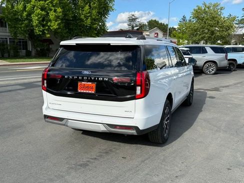 Used 2025 Ford Expedition Max Platinum AWD/4WD image 6