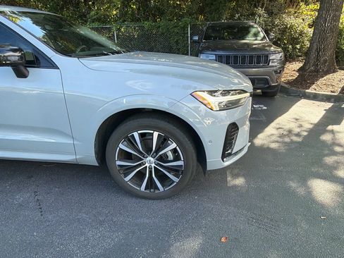 Used 2025 Volvo XC60 B5 Plus w/ Protection Package AWD/4WD image 18