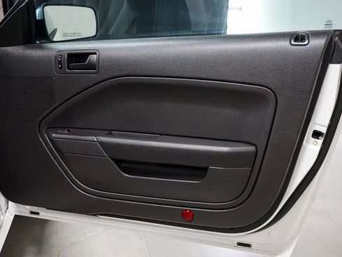 Used 2007 Ford Mustang GT image 28