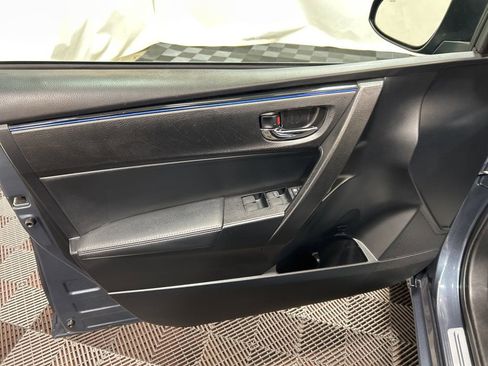 Used 2017 Toyota Corolla SE image 20