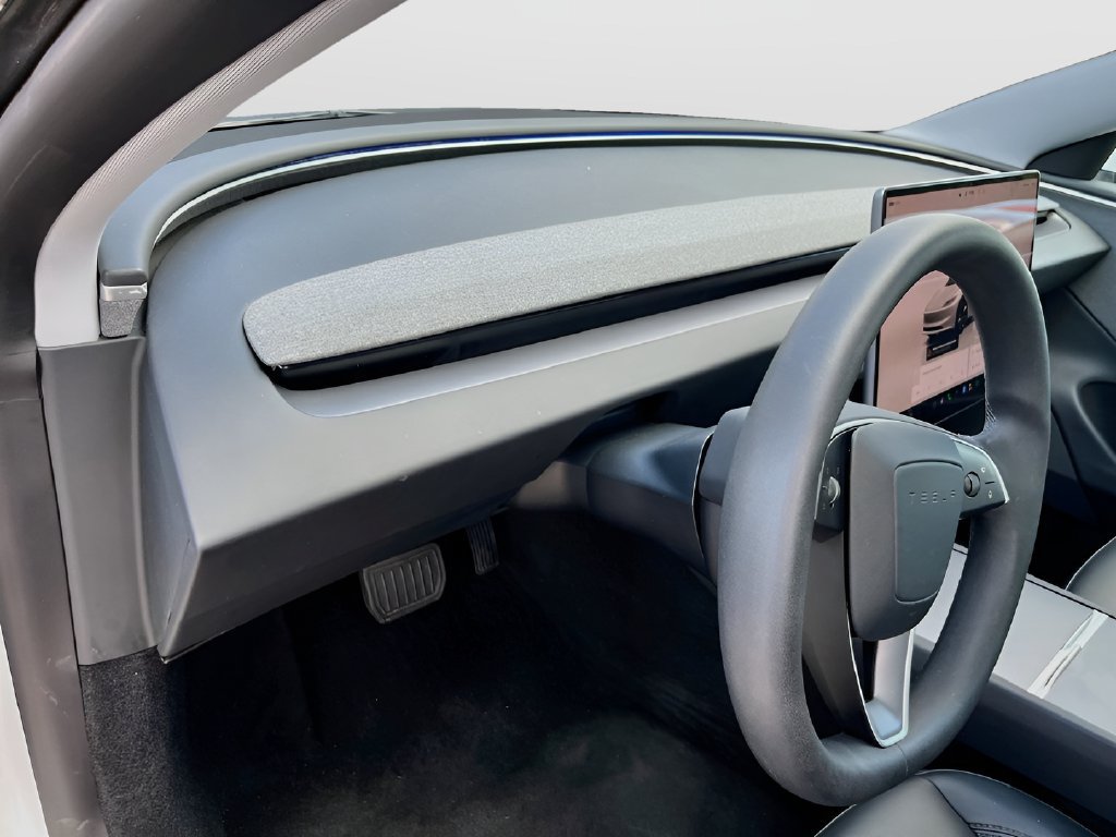 Used 2025 Tesla Model 3 Long Range RWD image 9