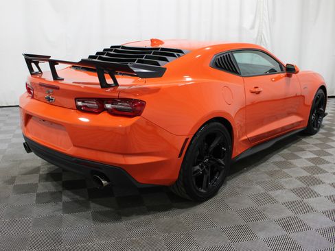 Used 2021 Chevrolet Camaro LT image 28