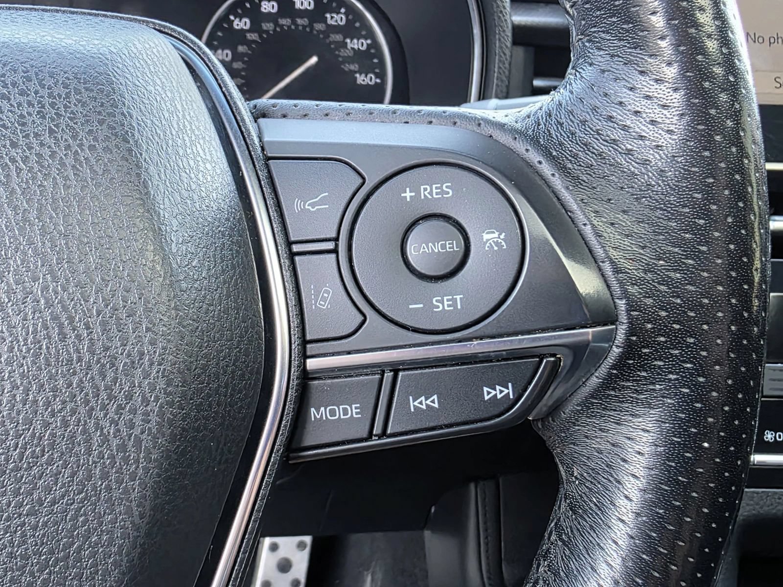 Used 2019 Toyota Avalon XSE w/ Preferred Accessory Package FWD image 8