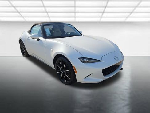 New 2026 MAZDA MX-5 Miata Grand Touring w/ Weather Package RWD image 2