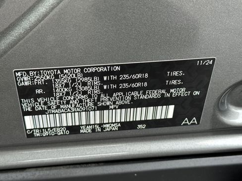 Certified 2024 Toyota bZ4X XLE image 32