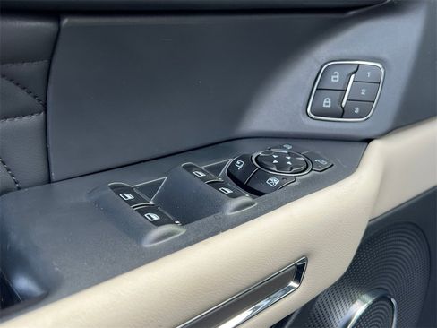 New 2024 Ford Expedition Max Platinum image 21