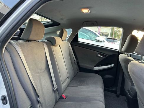 Used 2014 Toyota Prius Plug-In Hybrid image 16