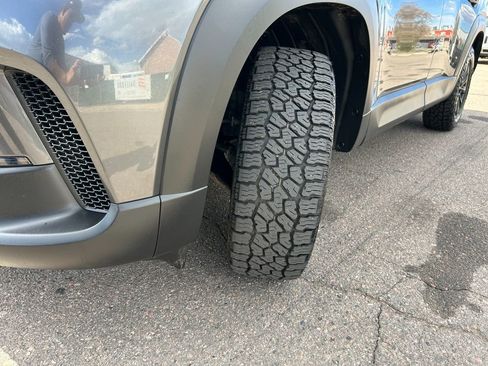 Used 2023 MAZDA CX-50 2.5 S w/ Preferred Plus Pkg image 23