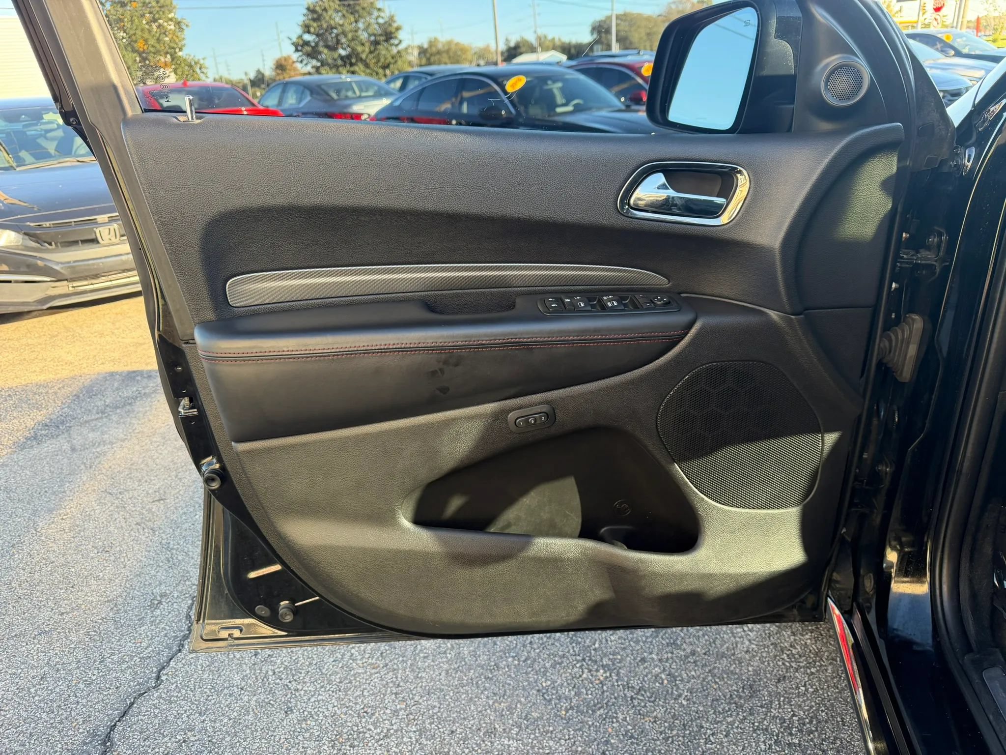 Used 2018 Dodge Durango R/T AWD/4WD image 11