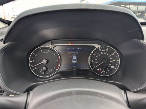 Used 2025 Nissan Altima 2.5 SV FWD image 21