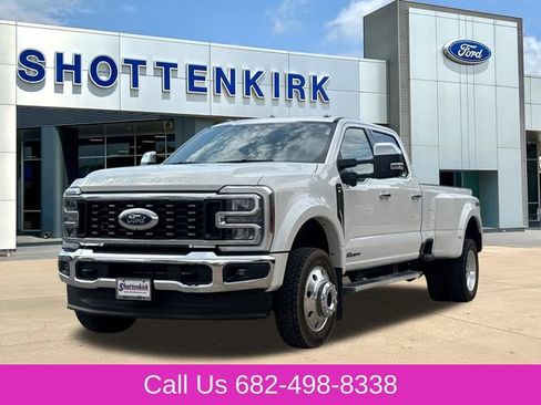 Used 2025 Ford F450 Lariat w/ Chrome Package AWD/4WD image 3