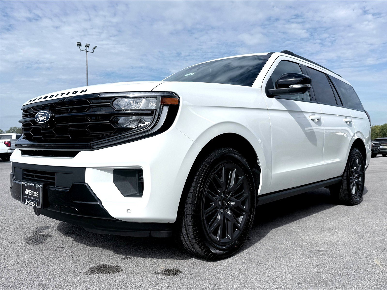 New 2027 Ford Expedition Platinum w/ Stealth Appearance Package AWD/4WD image 1