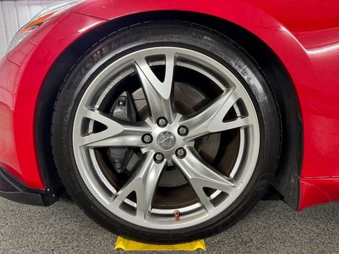 Used 2011 Nissan 370Z Touring w/ Sport Pkg RWD image 15